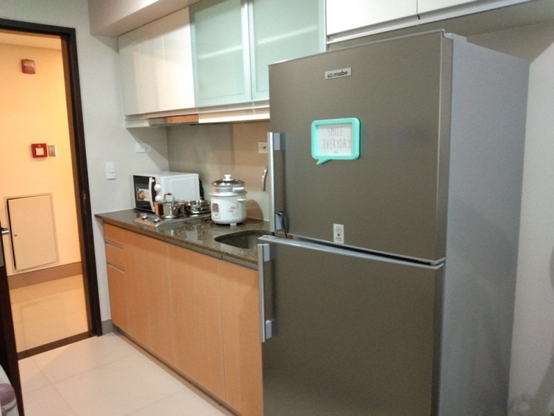FOR RENT: 1-bedroom furnished condo in One Uptown Fort Bonifacio. New unit